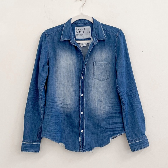 Frank & Eileen Barry Famous Denim Shirt Distressed Vintage Wash S - Picture 4 of 9